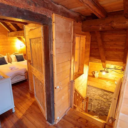 La Finestra Sulla Contea * Ovaro