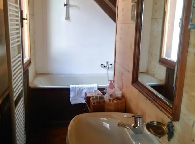 La Finestra Sulla Contea Nyaraló Ovaro