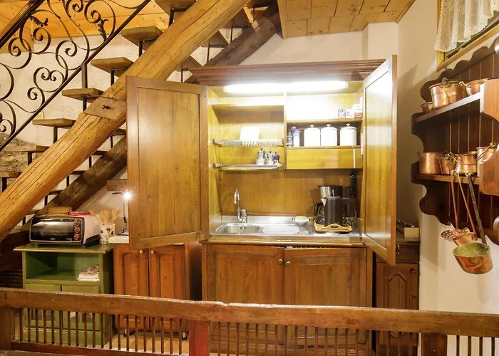 La Finestra Sulla Contea Ovaro